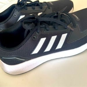 Size 9 addidas